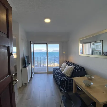 21107 Sea View Apartament