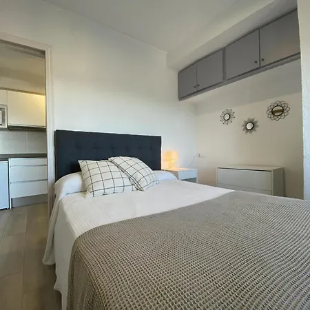 21107 Sea View *